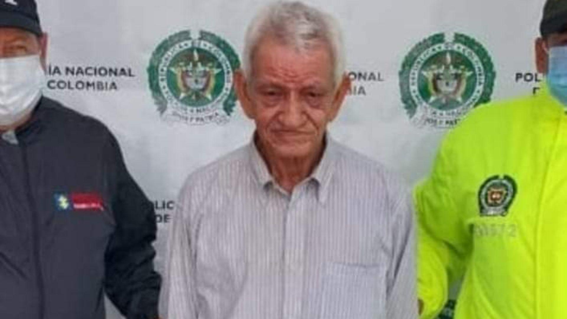 Se grabó en actos sexuales con un menor y lo divulgó