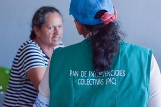 Mujer que trabaja en oficios domésticos reconoce bondades de la estrategia villavicencio saludable