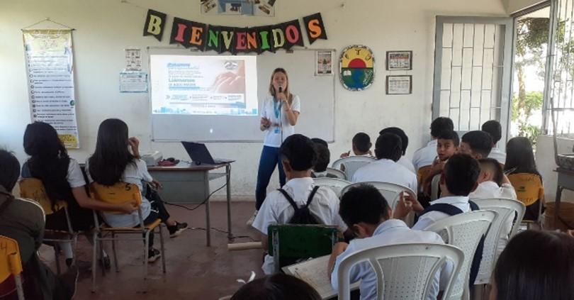 Alcaldía sensibiliza a la comunidad estudiantil en responsabilidad de su vida sexual y reproductiva