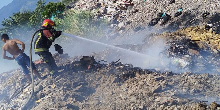 «¡Urge Apoyo! Capitán de Bomberos Revela Desafíos y Esperanzas para una Nueva Estación en Comunidades 7 y 8 de Villavicencio. ¡No Repitamos Errores del Pasado!»
