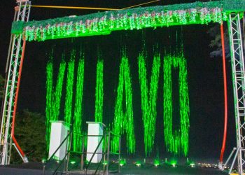 UNA CORTINA DE AGUA ES LA NUEVA ATRACCIÓN DE LA EMPRESA ALBORADA EN EL MIRADOR DEL CERRO EL REDENTOR