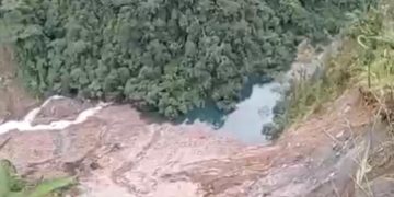Autoridades activan evacuación preventiva a 42 familias en Cubarral ante riesgo de represamiento del río Tonoa